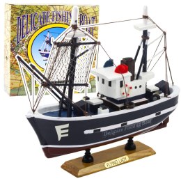 Model Kolekcjonerski Dekoracyjny Statek Kuter Rybacki Flying Lady 24x23cm